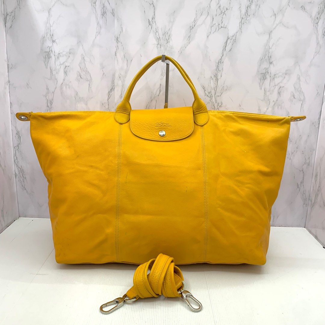 YELLOW LONGCHAMP EXTRA LARGE 2 WAY LEATHER SHOULDER BAG 227034414 Luxury Bags Wallets on Carousell