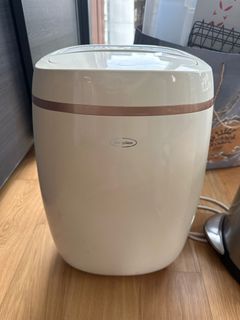 12 L EuropAce Dehumidifier for sell!