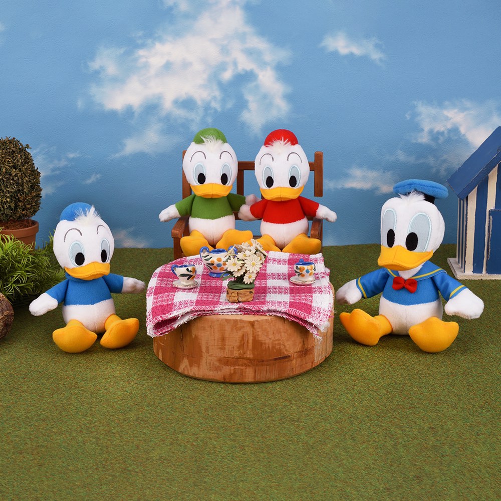 全新日本直送正版毛公仔迪士尼唐老鴨一家Donald Duck Disney Huey