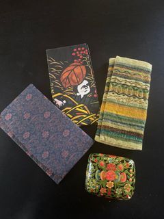 🇯🇵 Bundle Wallets & wooden Trinket (last priced posted)