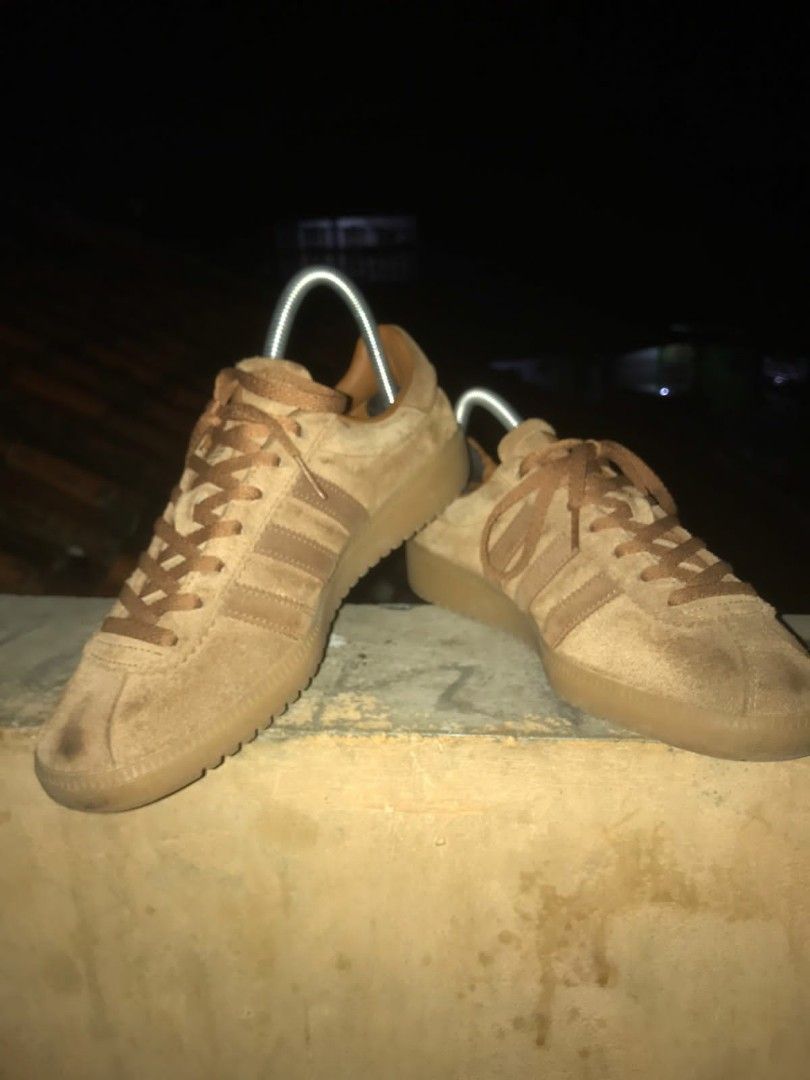 Adidas bermuda deals cargo brown