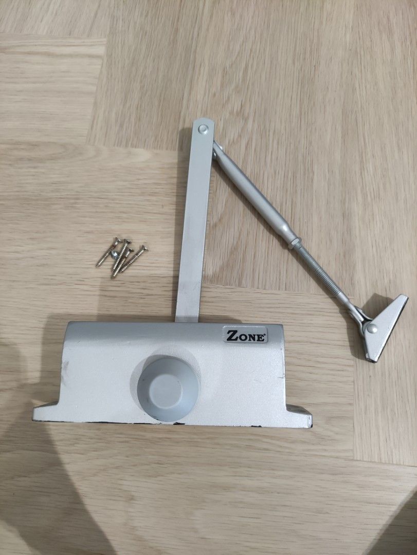 Automatic door close hinge, Furniture & Home Living, Security & Locks