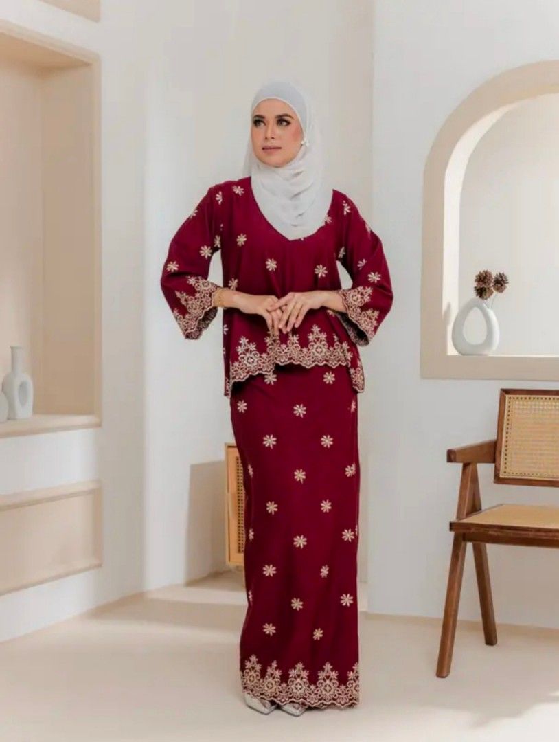 Burgundy top baju kurung
