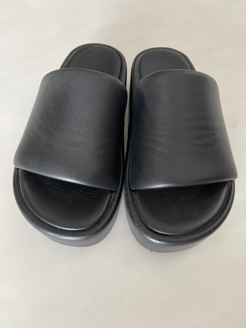 Balenciaga Slipper, Women's Fashion, Footwear, Flipflops and Slides on ...