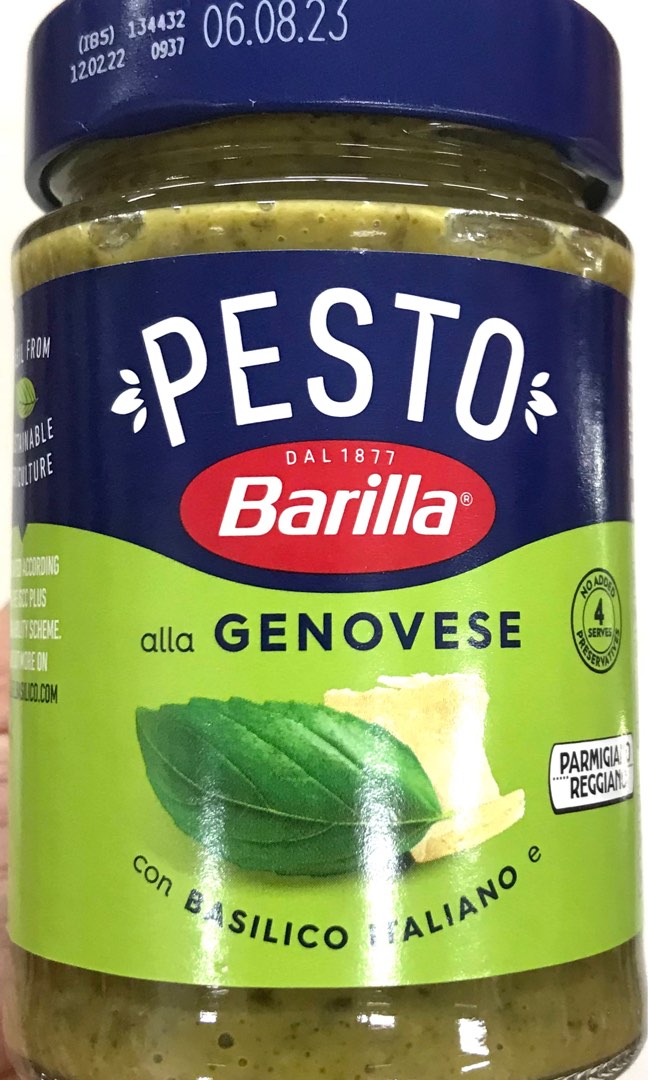 Barilla Pesto Sauce Alla Genovese 190g with Italian Basil & Parmigiano ...