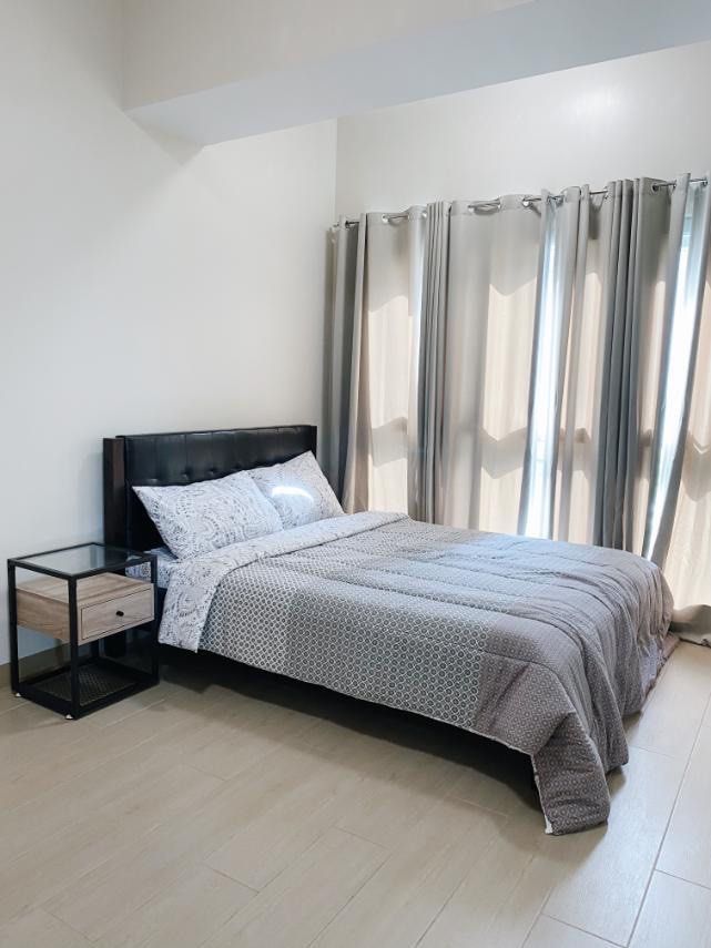 Bayshore 1 For Sale (Category: Apartments & Condos) located in Muntinlupa City. Submitted by ninapgonzales (Listing ID 1189892972, Image 2). Description: BAYSHORE RESIDENTIAL RESORT 1 Cluster 2- 6th floor 1-bedroom with balcony Vacant For Sale-9.6M Net 09175472828 #forsale #bayshore1 # condoforsale #okada #solaire #directlisting.