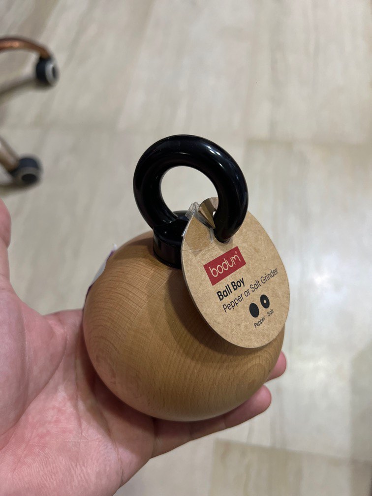 bodum salt & pepper grinder, TV & Home Appliances, Kitchen Appliances