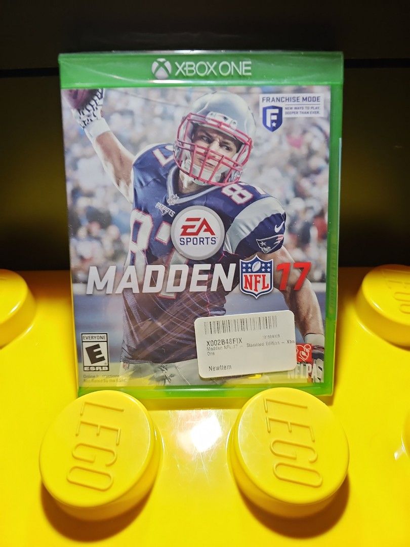 EA Madden NFL 17 - Sports Game - Xbox One