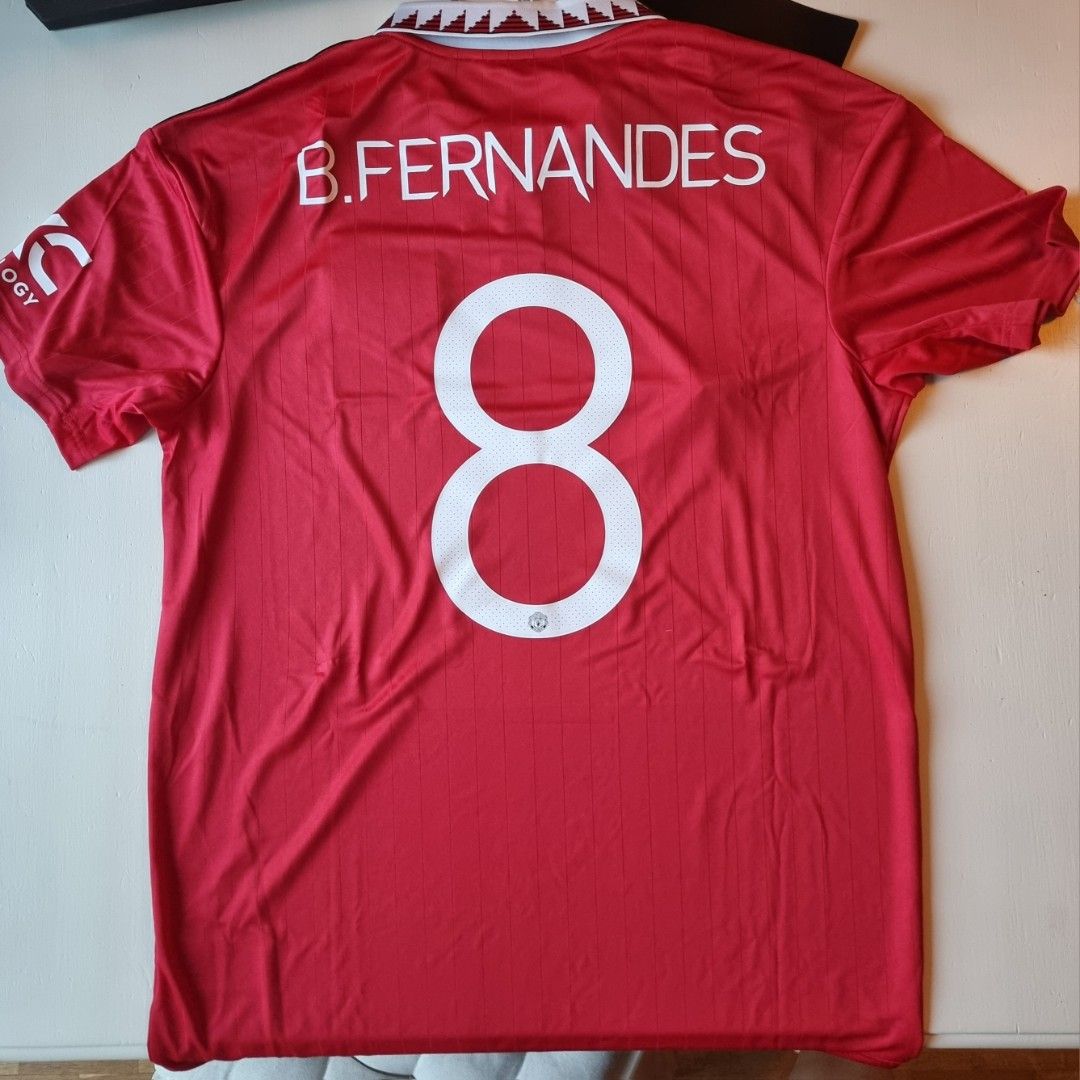 Bruno Fernandes Manchester United Autographed 2021-22 Home Jersey