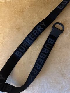 Burberry nylon belt off white