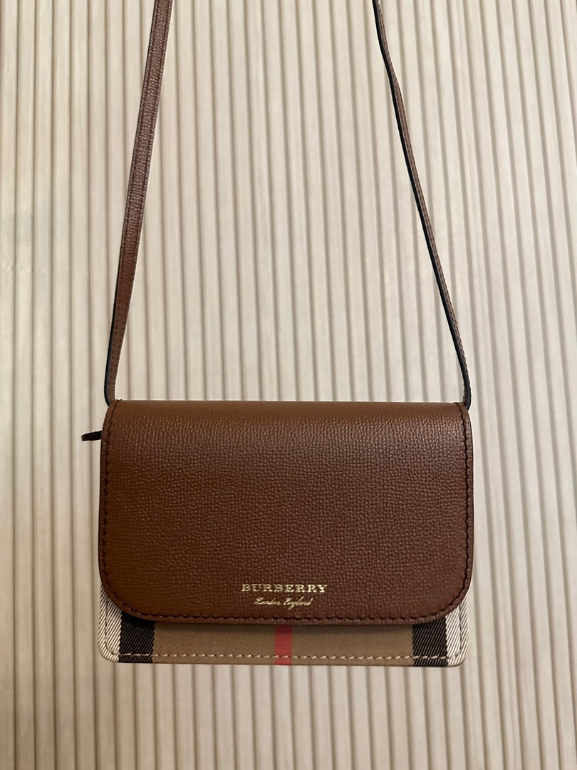 Burberry crossbody wallet on chain best sale