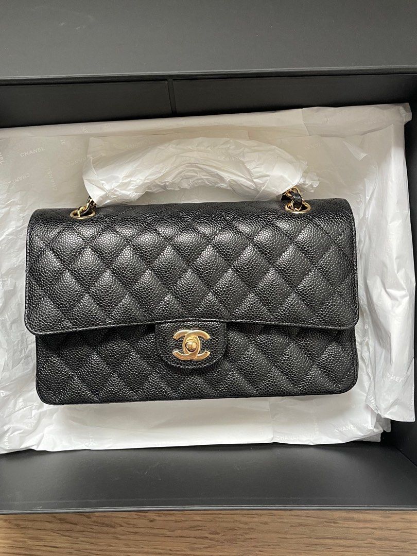 🔥🔥Chanel Classic Medium caviar black GHW, Luxury, Bags & Wallets on  Carousell