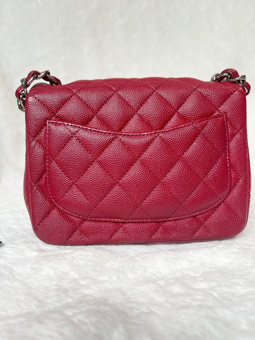 Chanel 17b red mini 2025