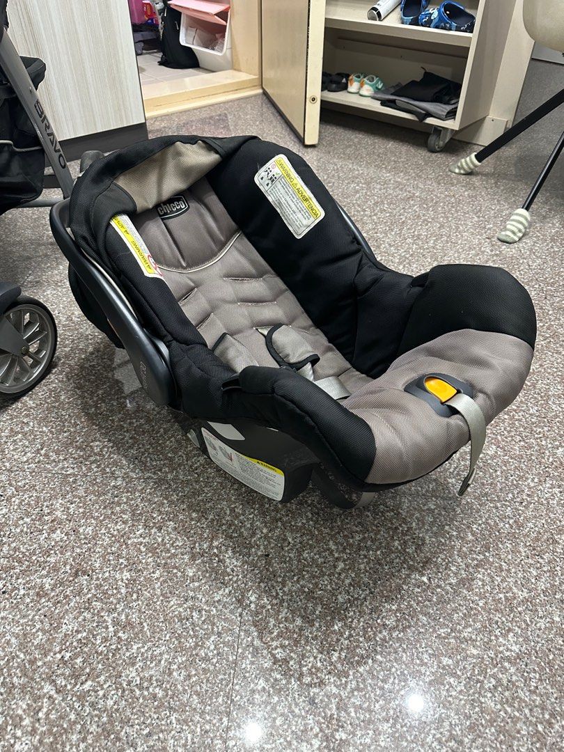 Chicco Bravo Babies Kids Going Out Strollers on Carousell