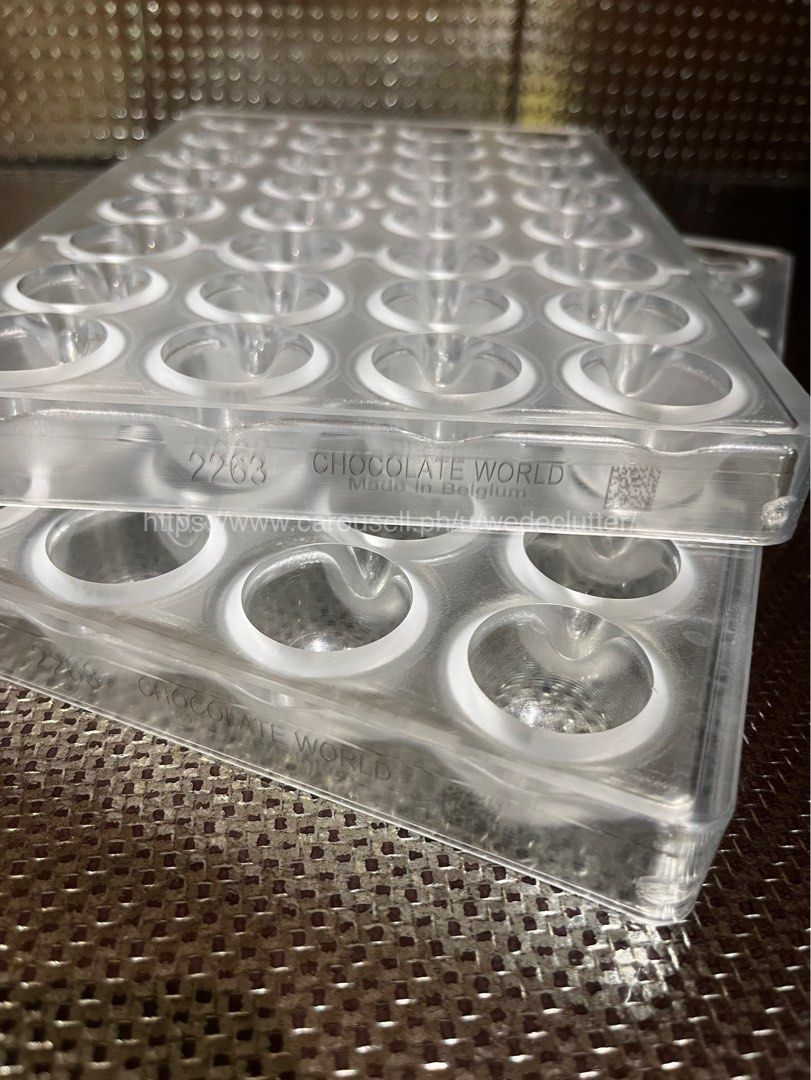 Chocolate World Mould CW2263 (Category: Bakeware) located in Quezon City. Submitted by wedeclutter (Listing ID 1227422924, Image 3). Description: Brand: Chocolate World 1,200 each Sold per piece No rush shipping Sf c/o buyer.