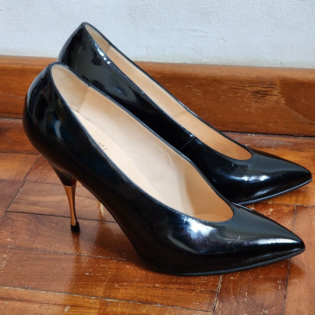 Louboutin lola sales