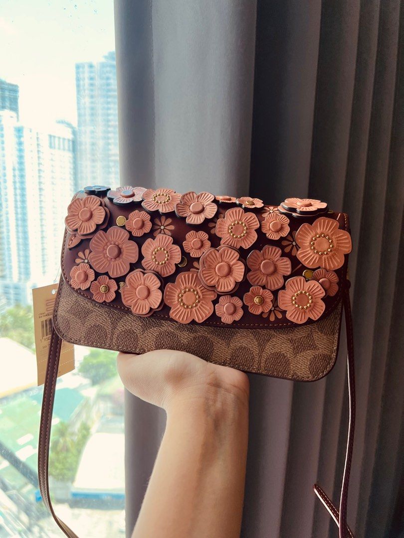 Coach hayden with tearose signature crossbody limited edition, Luxury