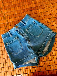 (Category: ) located in . Submitted by simplefinds32 (Listing ID 1227505724, Image 1). Description: .