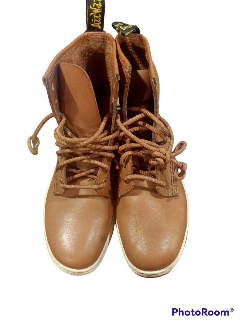 Dr martens newton sales boots brown