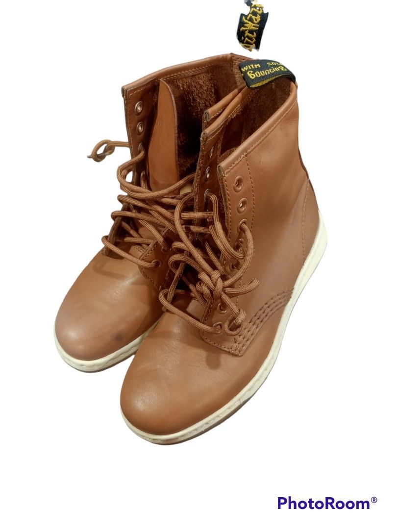 Dr. Martens Doc Mart Newton Boots Men s Fashion Footwear Boots