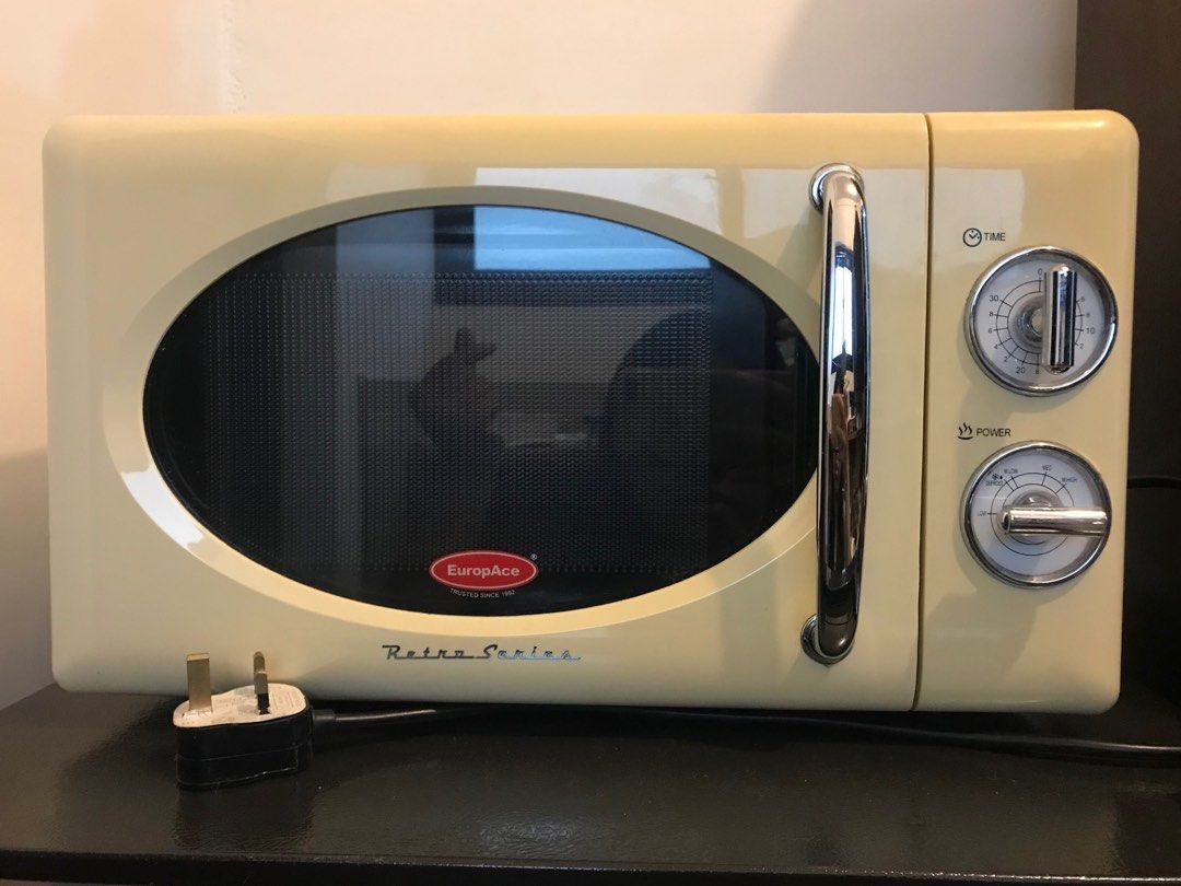 EuropAce Retro Series Microwave Oven, TV & Home Appliances, Kitchen