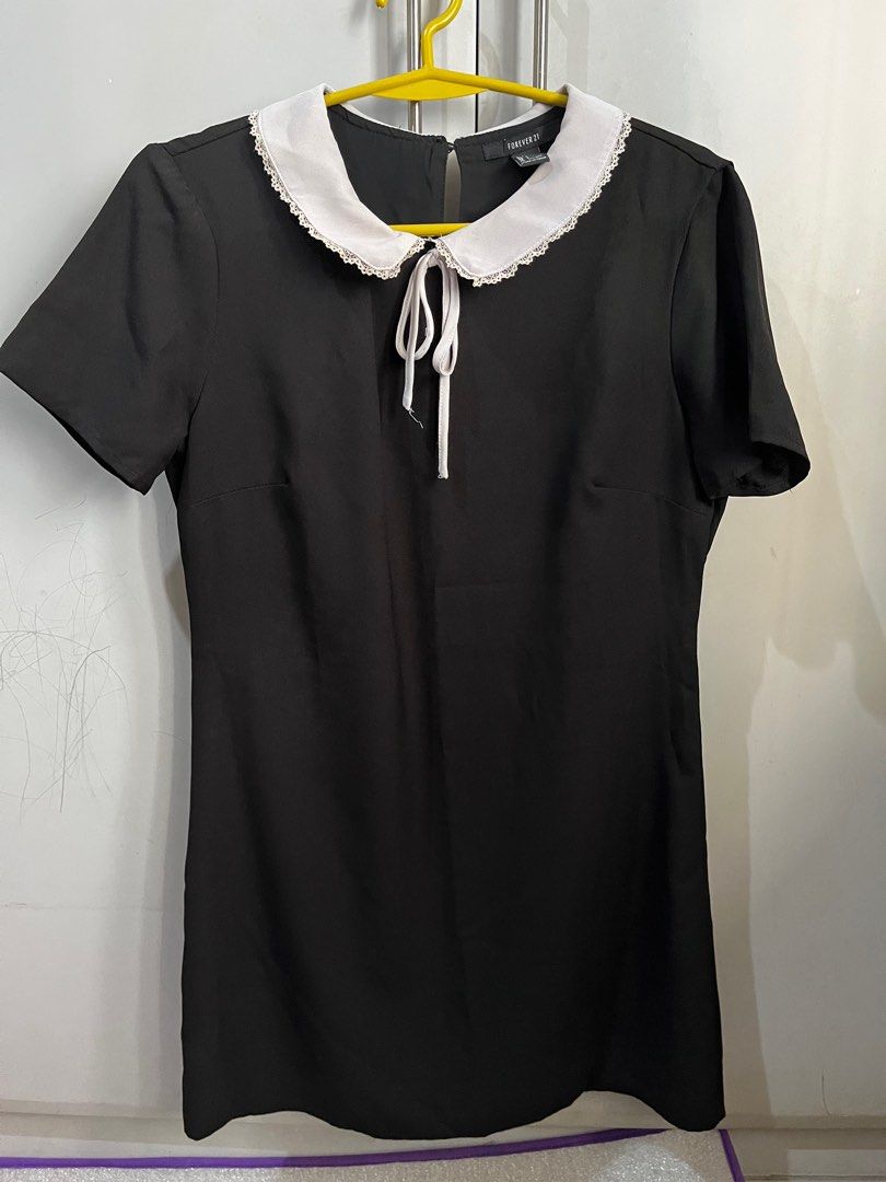 Forever 21 hot sale wednesday addams dress