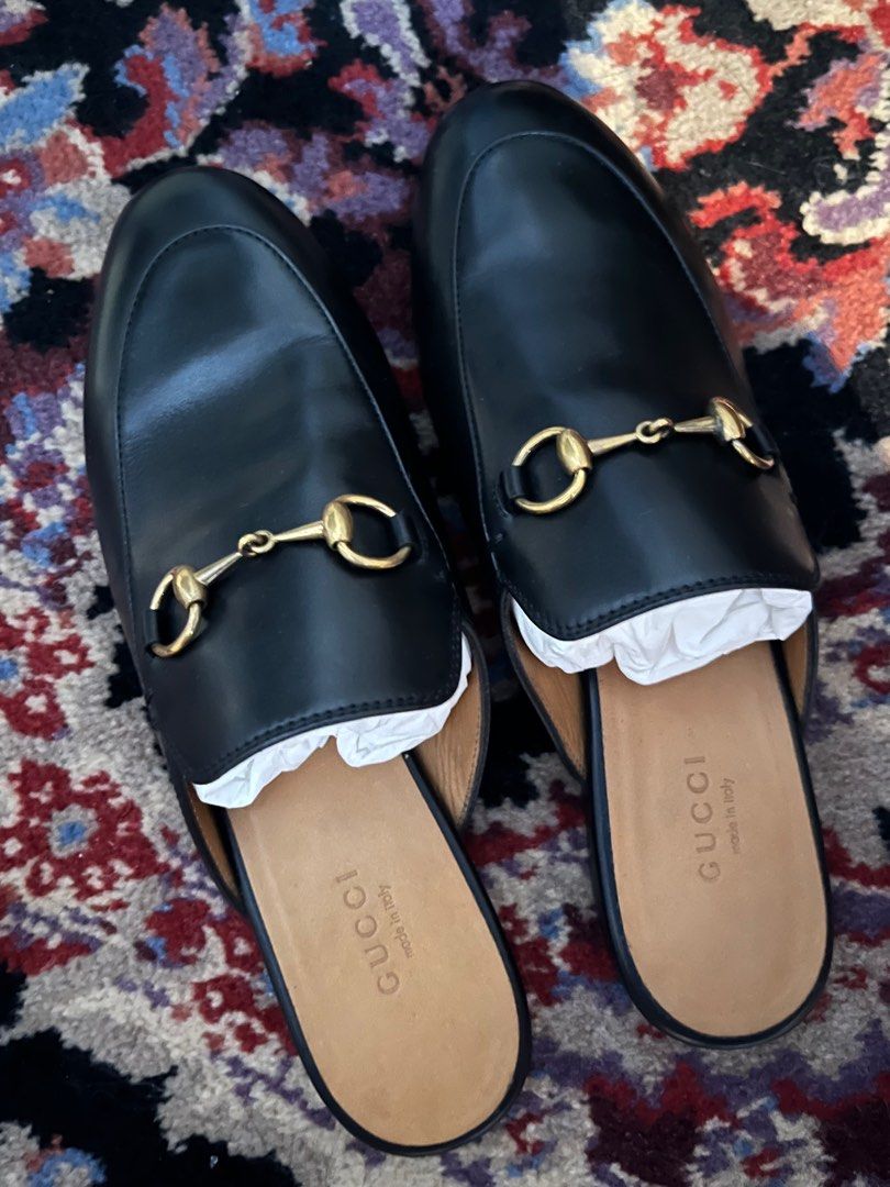 Gucci leather slip hotsell ons