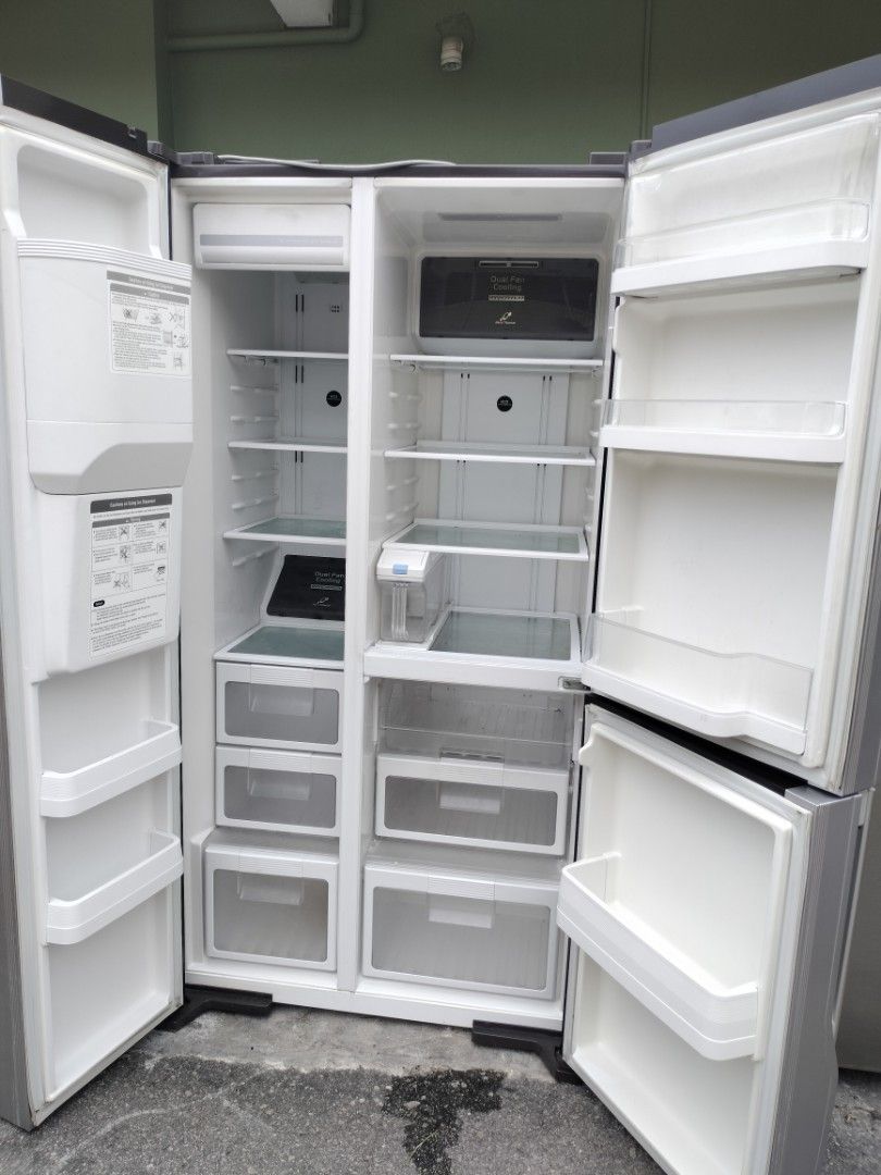 Hitachi inverter side by side refrigerator with auto ice maker, TV