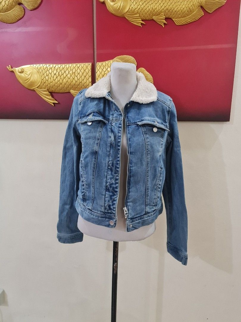 Jean jacket best sale with fur h&m