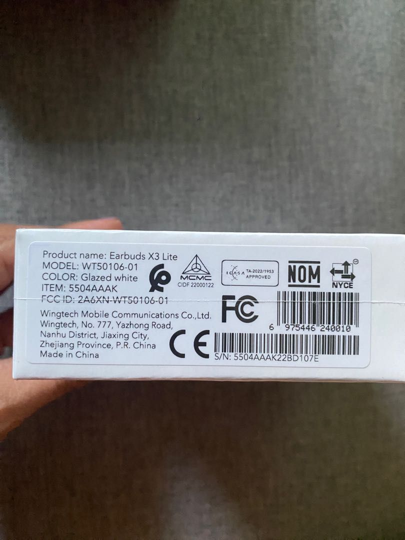 HONOR CHOICE Earbuds X3 Lite, ORIGINAL! (Category: Earphones) located in Quezon City. Submitted by jeckmarj (Listing ID 1227505794, Image 3). Description: HONOR CHOICE Earbuds X3 Lite Brand new, sealed box 28 Hours long battery life Dual device connection Quality speaker w/ powerful bass .