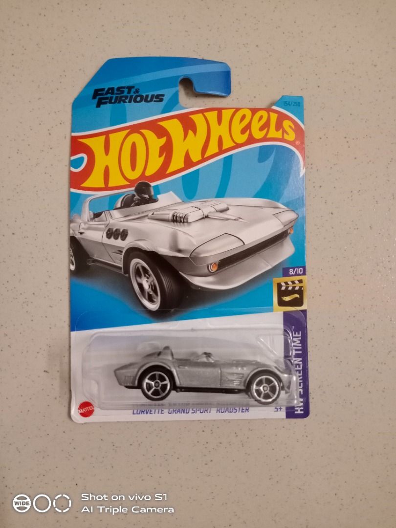 Hot Wheels - Corvette Grand Sport Roadster - Velozes e Furiosos - HKH90 -  Ri Happy