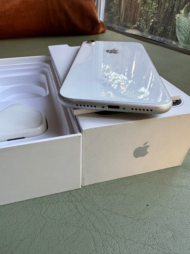 iPhone XR 64GB (Openline) (Category: iPhone X Series) located in Quezon City. Submitted by caraousells (Listing ID 1227517258, Image 2). Description: Iphone XR White - 64GB - Openline/Factory unlocked - Esim capable Current condition: - 81% battery life - All original parts (never replaced/repaired) - iOS 16 Issues: - Minor dents on lower sides - Small screen flare as seen on photo (not seen if in dark mode) Inclusions: - Original box - UK chargi