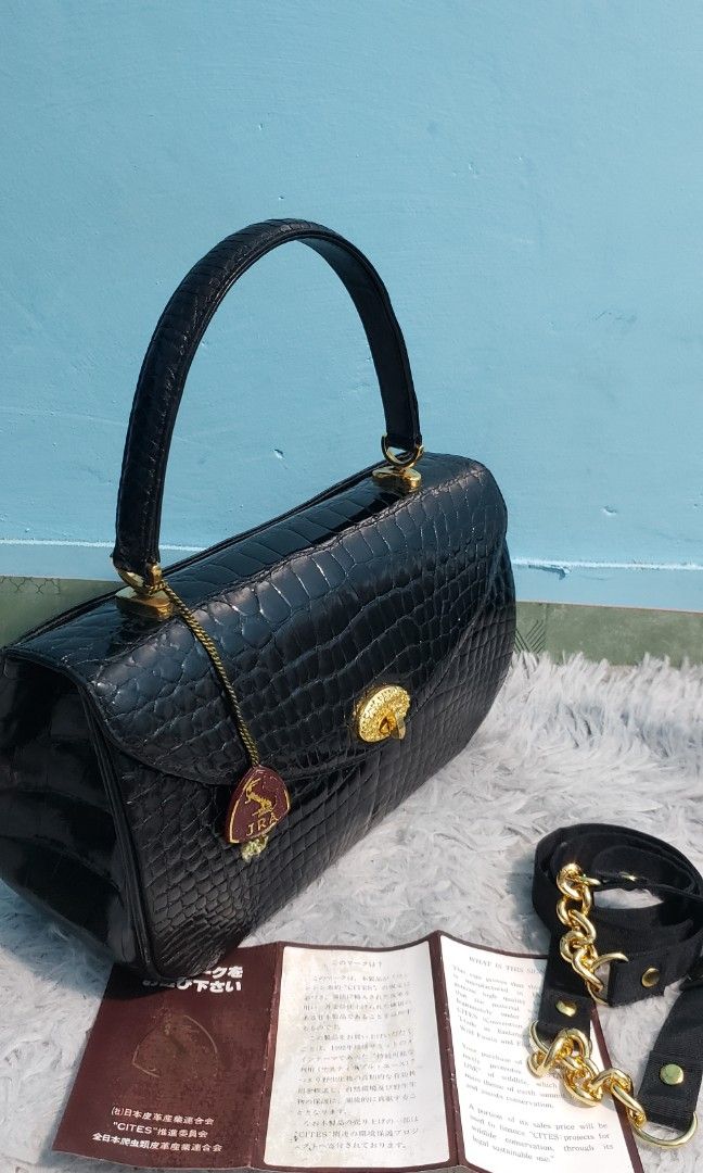 JRA crokodile handbag (Category: Luxury Bags & Wallets) located in Manila. Submitted by mistej (Listing ID 1227567350, Image 2). Description: JRA uniqe piece crokodile handabag complete inclusion japan exotic leather handbag isue minor dirt inside negotiabol if sure buy.