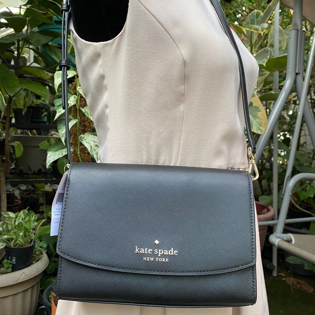 Kate Spade Carson Convertible Crossbody Bag WKR00119 on Carousell