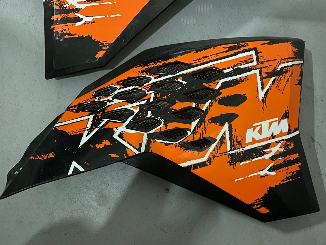 KTM Radiator Shroud, Motorcycles, Motorcycle Accessories on Carousell