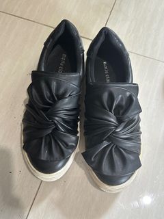 [LIKE NEW] SNEAKERS MARIE CLAIRE BLACK RIBBON SIZE 37