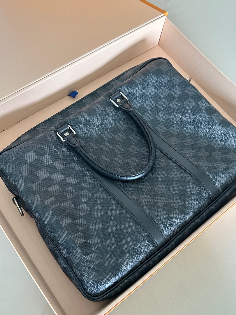 Louis Vuitton Damier Ebene Porte Documents Voyage PM 