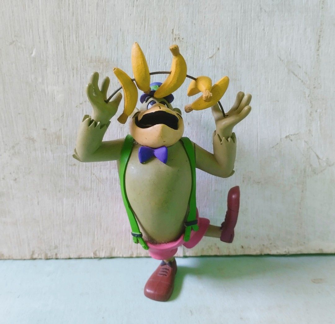 Magilla Gorilla (McFarlane Toys HannaBarbera Series 2), Hobbies & Toys