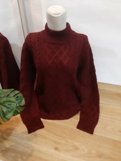 Maroon Sweater kepang turtle