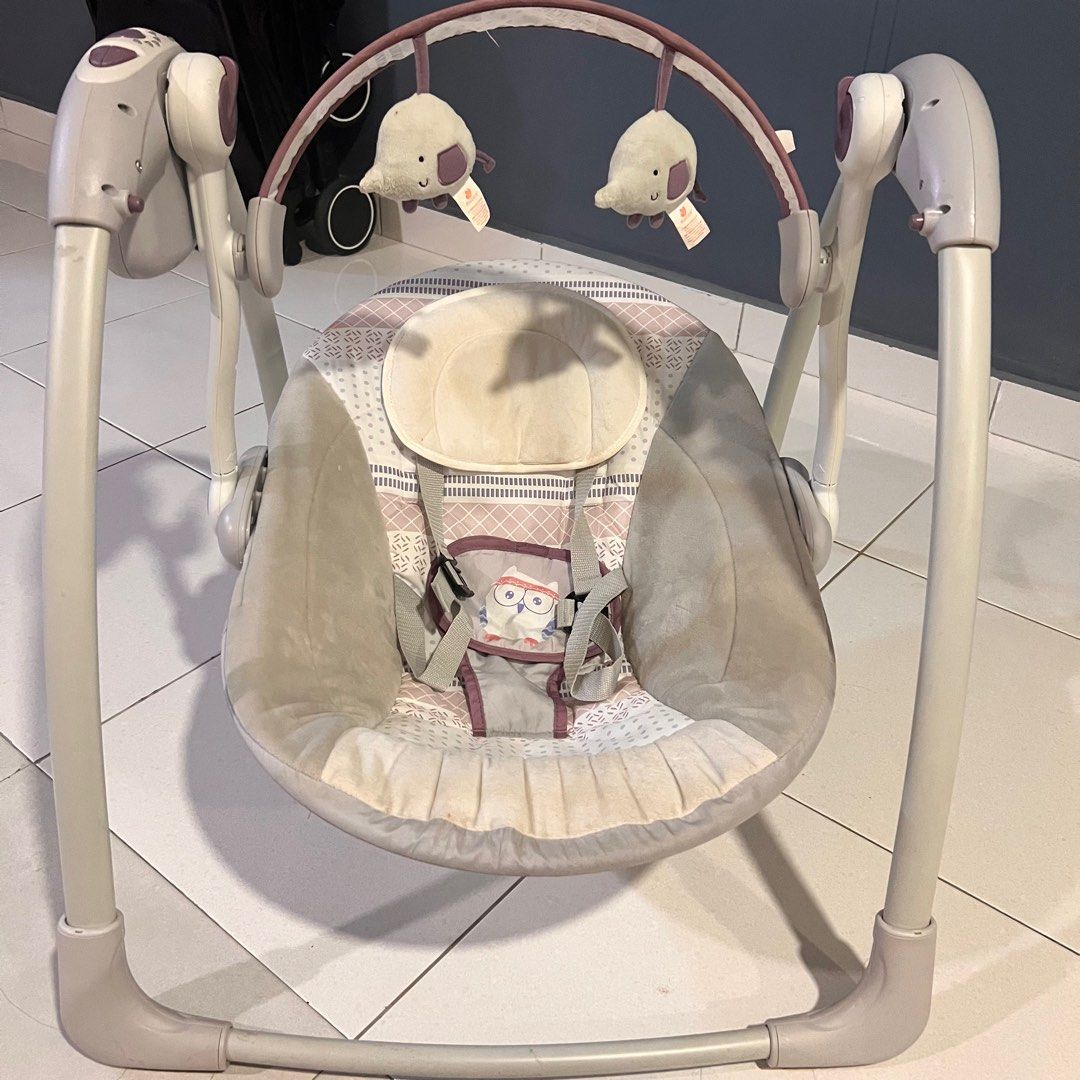 Mastela deluxe baby swing electric, Babies & Kids, Baby Nursery & Kids