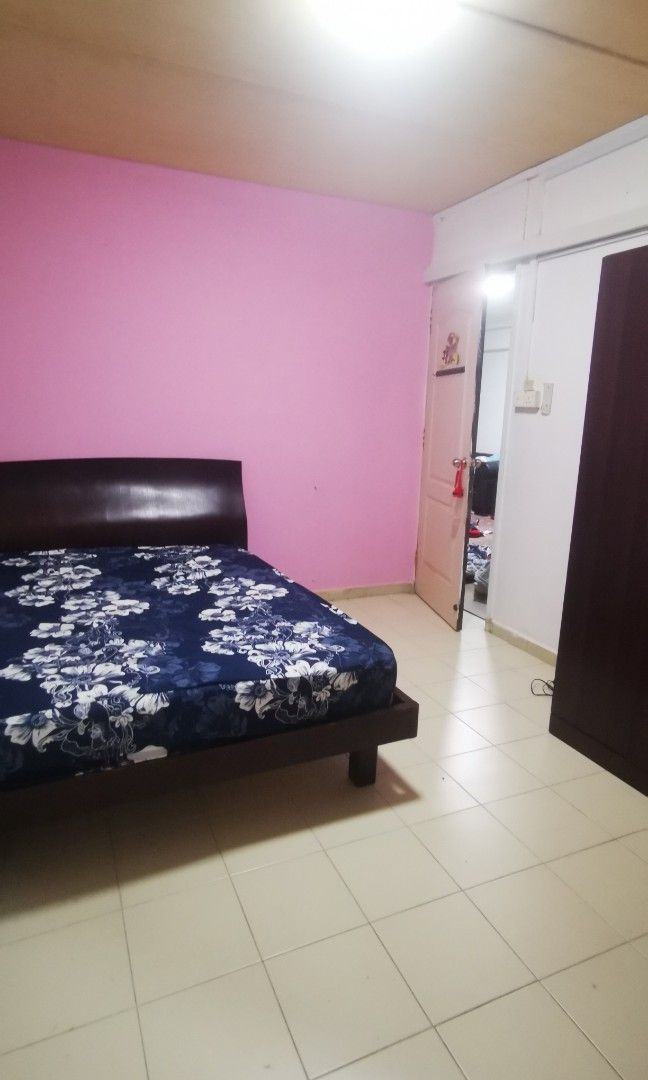 Master room in 363 Yishun Ring Road Yishun, Property, Rentals, Room