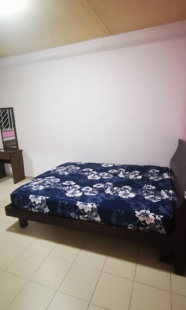 Master room in 363 Yishun Ring Road Yishun, Property, Rentals, Room