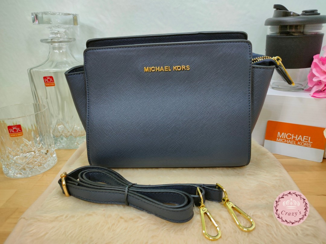 MICHAEL Michael Kors Selma Mini Saffiano Leather Crossbody Messenger Bag  (Deep Pink) : : Fashion