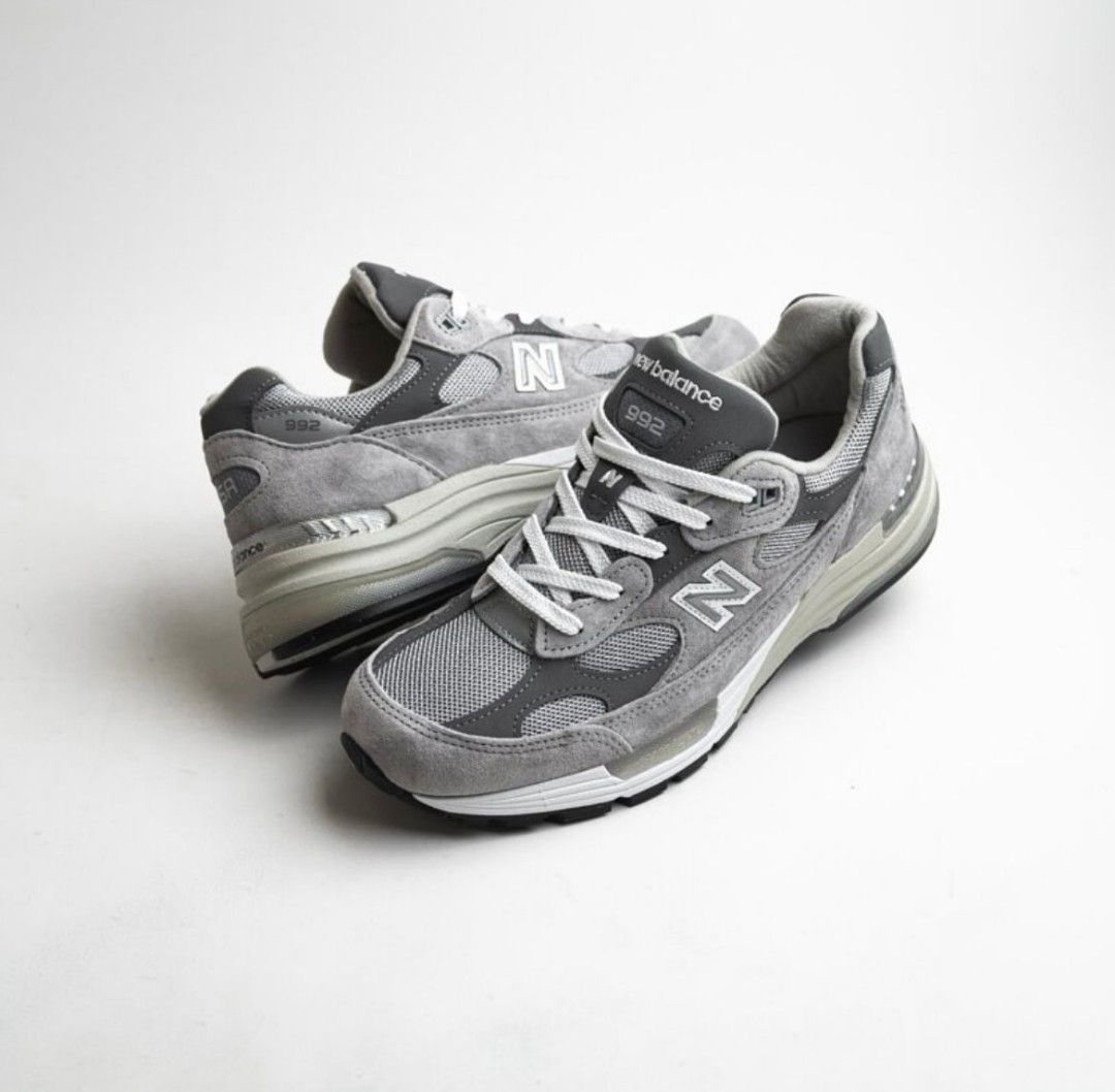 New Balance M992GR 元祖灰色, 男裝, 鞋, 波鞋- Carousell