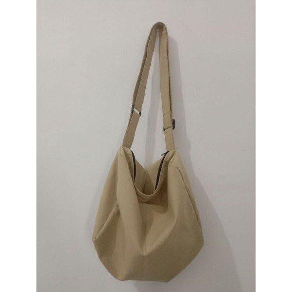 TAS SLINGBAG PRIA CASUAL / TAS SELEMPANG PRIA