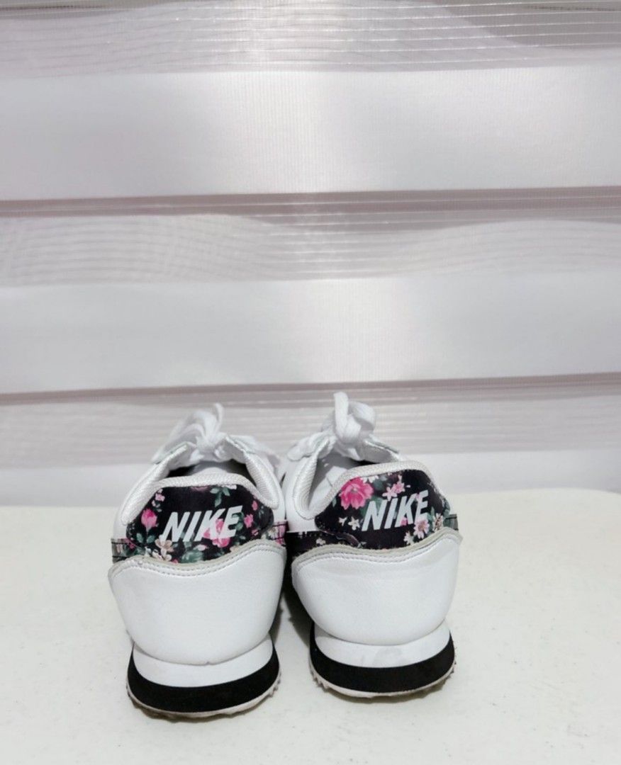 Nike vintage floral womens sales