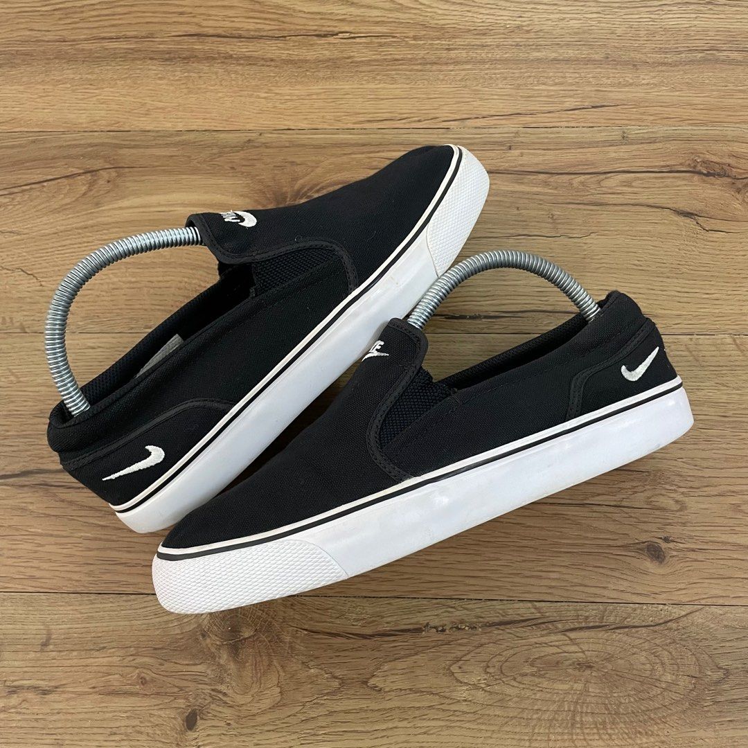 Toki slip clearance on nike