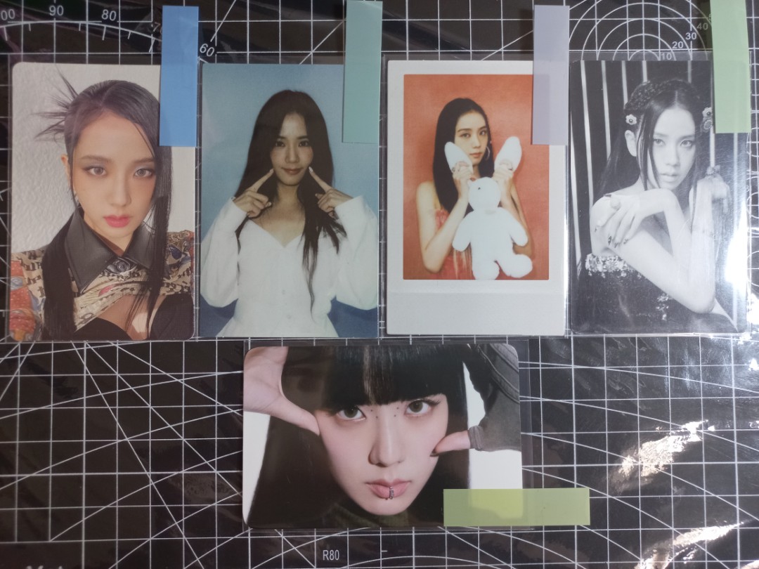 Official Blackpink Jisoo Photocard Set Born Pink Gray Version Unsealed On Carousell 