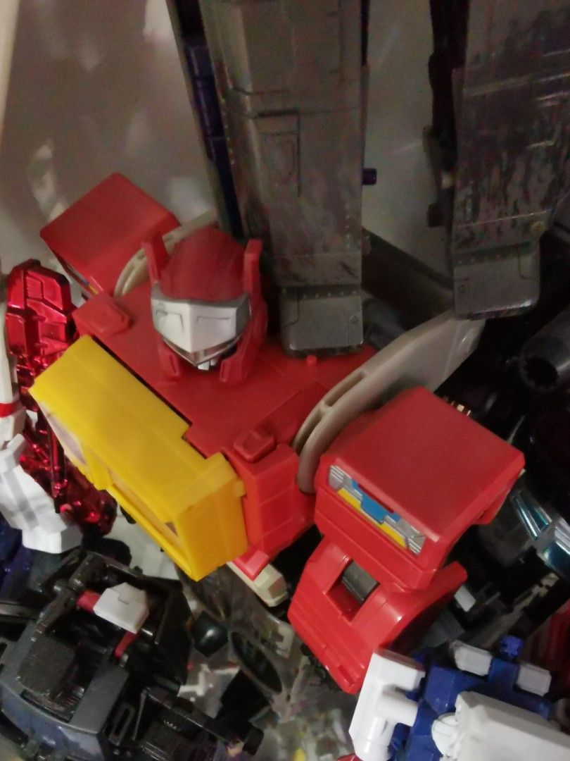 Original Transformers Generations Titans Return Autobot Blaster And Original transformers generations titans return autobot blaster and