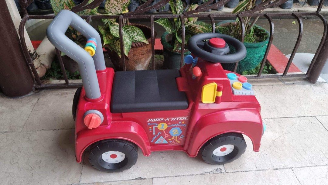 Radio Flyer Tinker Truck With Lights & Sounds, Toddler Ride On Toy
